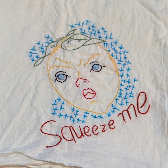 Vintage Embroidered Kitchen Dish Tea Towels Handmade Fruits Quirky 21x37" - Picture 8 of 8